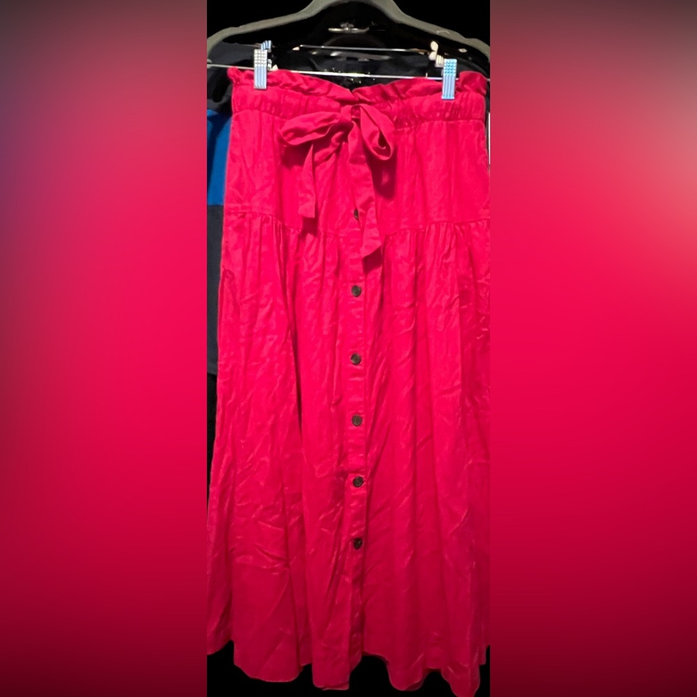 NWT: size S red skirt